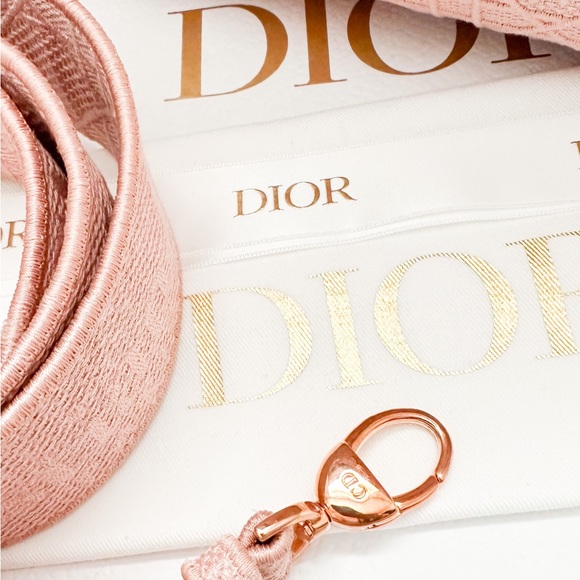 Christian Dior Canvas Cannage Medium Lady Dior D-Lite Tote Bag - Picture 7 of 16